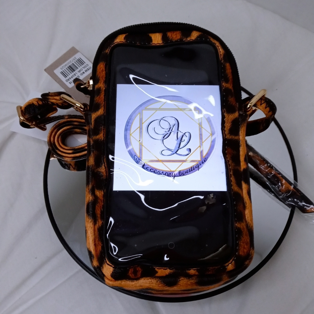 NWT Faux Leather Cellphone Messenger Bag
